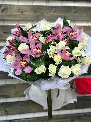 Букет цветов из: Розы и Хризантемы в Чехов-7