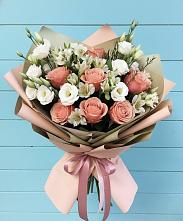 Букет цветов из:  Розы, Альстромерии и Лизиантусы в Чехов-7