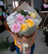 Букет цветов из:  Герберы, Розы и Хризантемы в Чехов-7