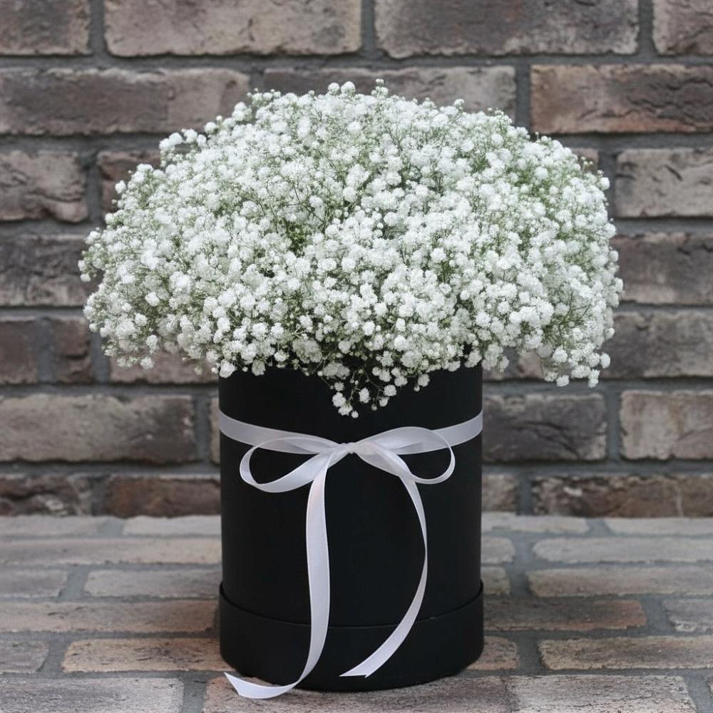 Цветочная композиция из Гипсофила в шляпной коробке в Чехов-7