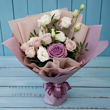 Букет цветов из:  Розы и Лизиантусы в Чехов-7