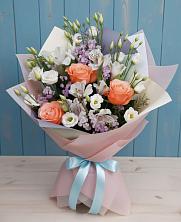 Букет цветов из:  Лизиантусы, Розы, Альстромерии и Гипсофила в Чехов-7