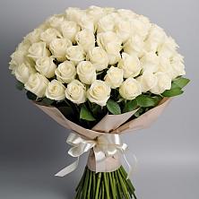 Букет 101 беля роза Белоснежка в Чехов-7