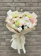 Букет цветов из:  Гвоздики, Розы, Лизиантусы и Хризантемы в Чехов-7