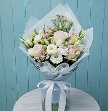 Букет цветов из:  Розы и Лизиантусы в Чехов-7
