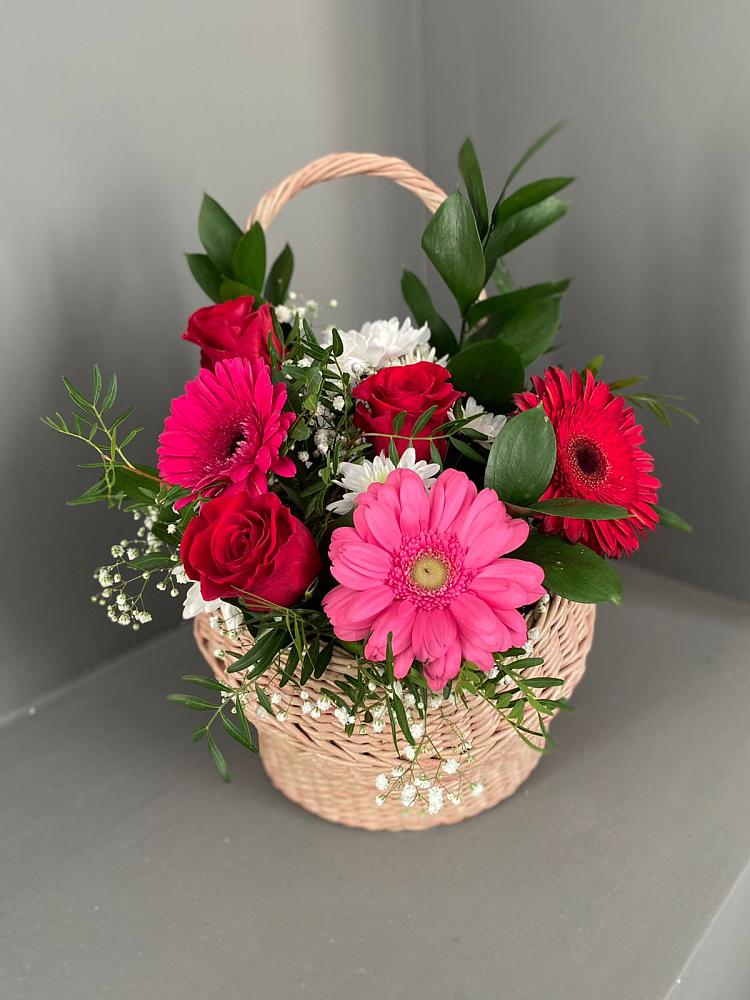 Цветочная композиция из Розы, Хризантемы и Герберы в корзине в Чехов-7