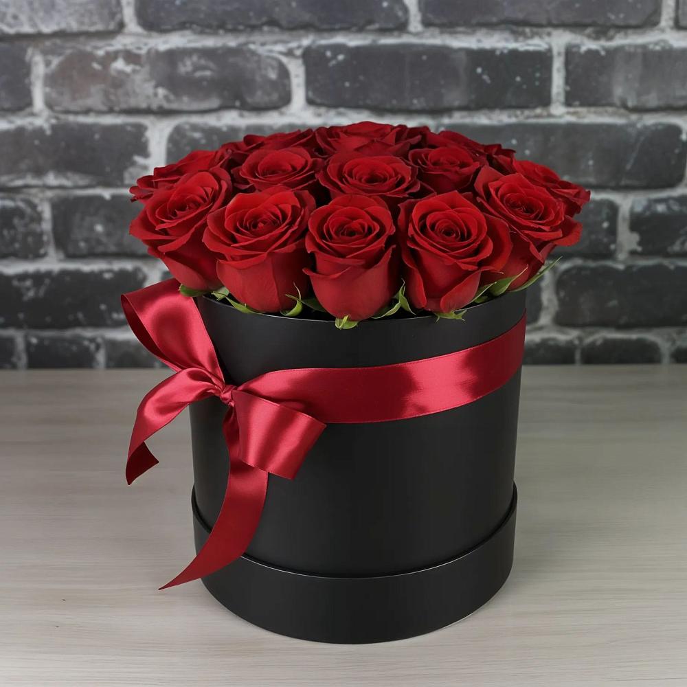 Цветочная композиция из Розы в шляпной коробке в Чехов-7